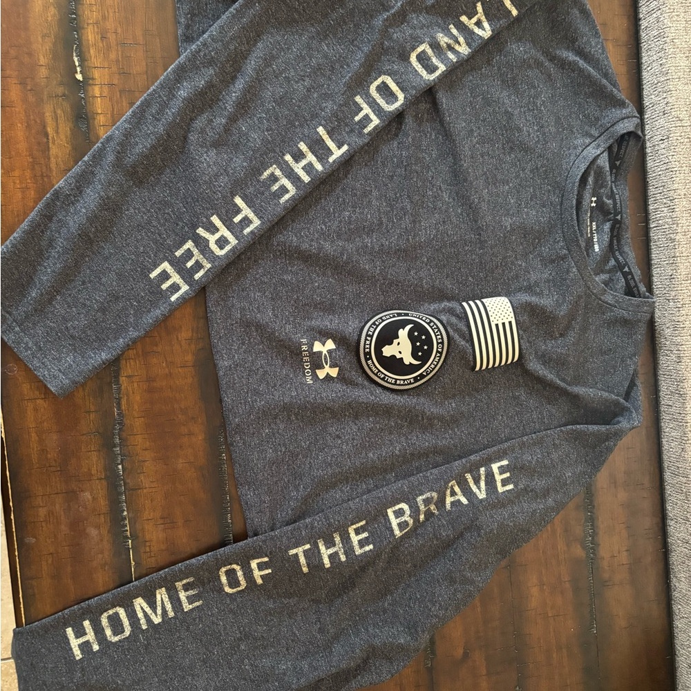 Under Armour Gray Loose Fit T-Shirt - Picture 3 of 4